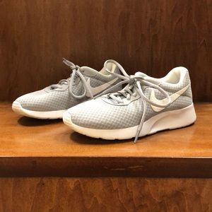 Women’s Nike athletic shoes